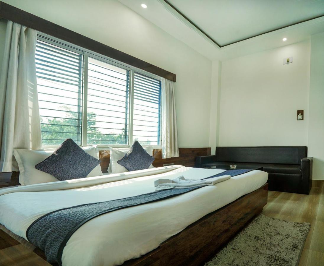 Hotel Heritage Koch Bihār 外观 照片